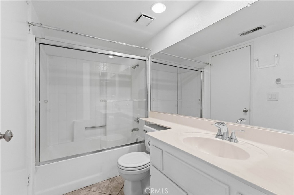 1090 W Huff Street Property Photo 23