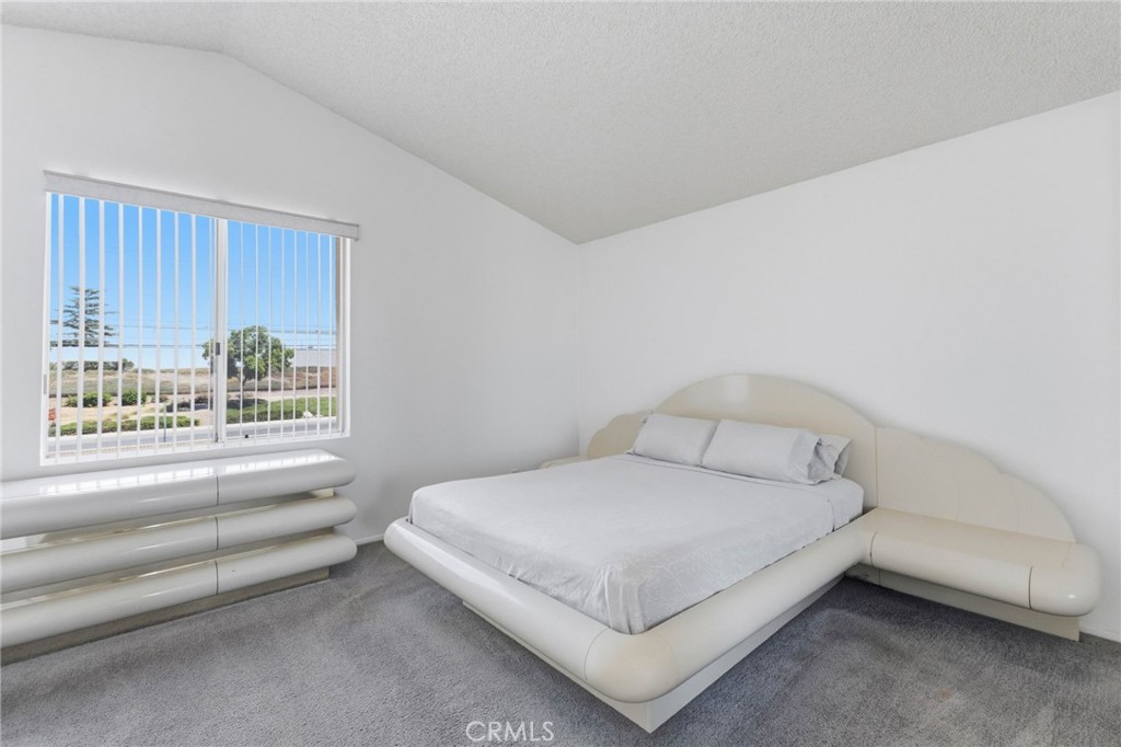 1090 W Huff Street Property Photo 24