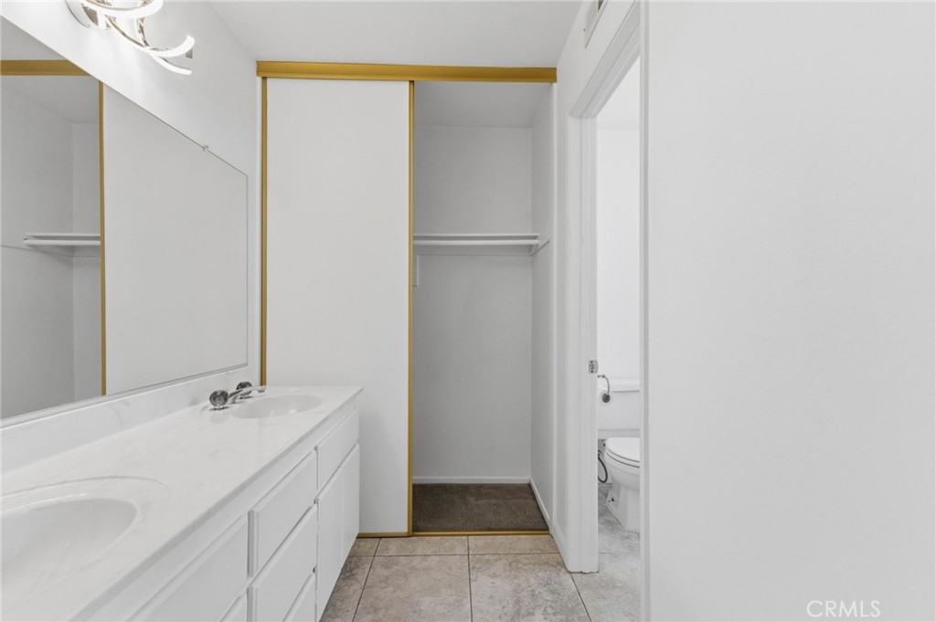 1090 W Huff Street Property Photo 27