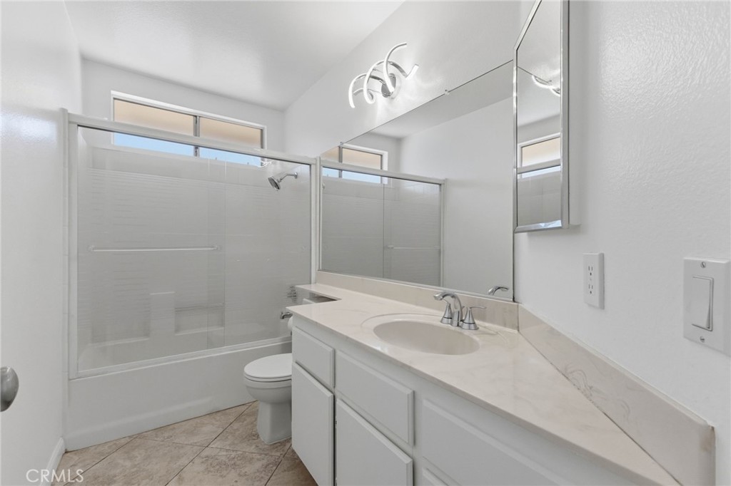 1090 W Huff Street Property Photo 28