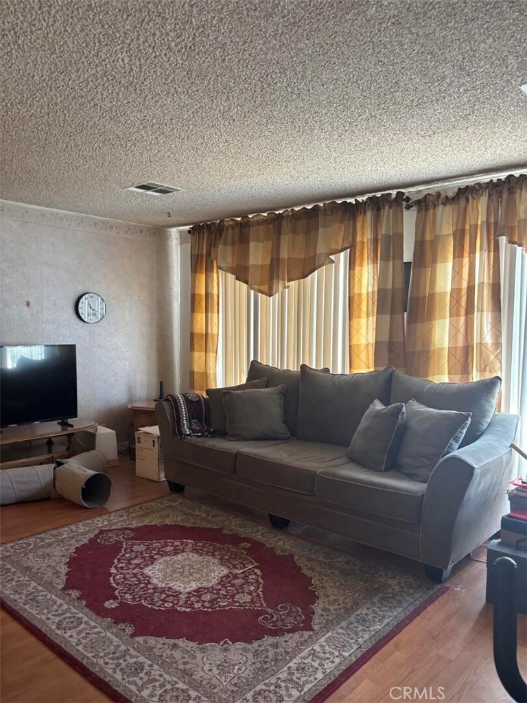 10550 Dunlap Crossing Property Photo 7