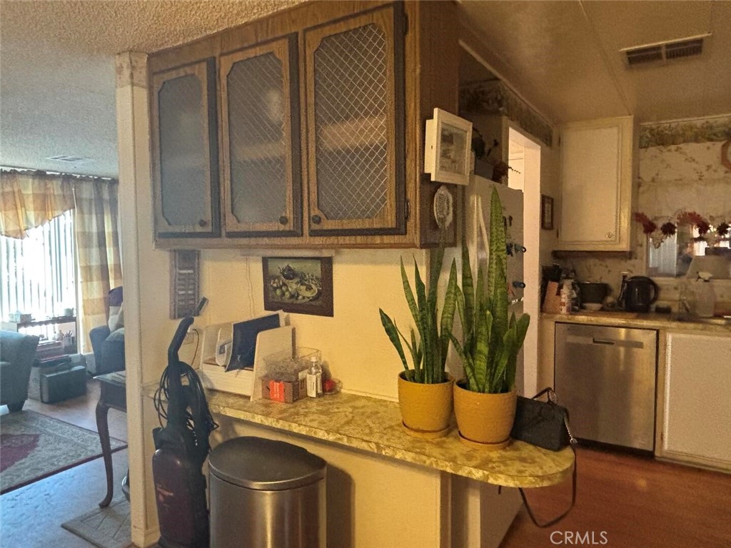 10550 Dunlap Crossing Property Photo 14