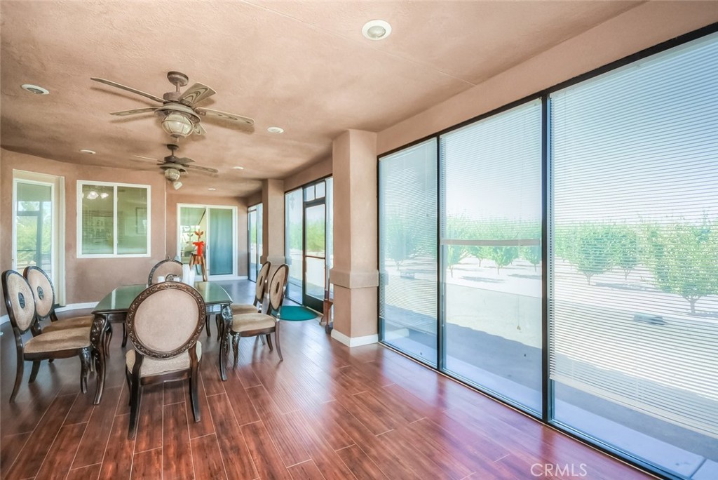 13830 Paramount Property Photo 15