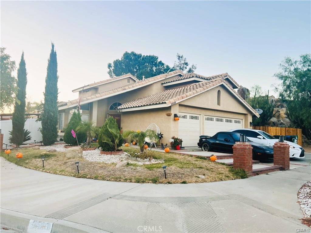 2599 Pinnacle Property Photo 1