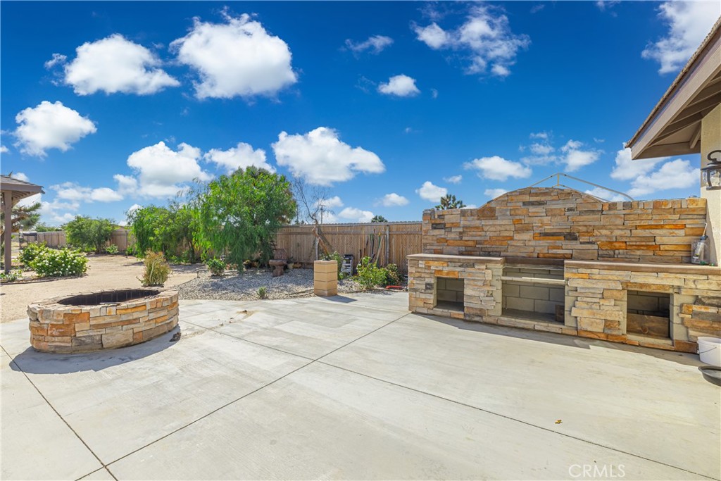 42620 25th W Property Photo 33