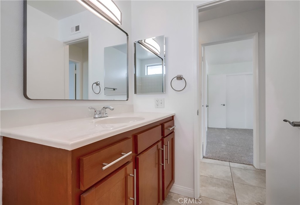 5571 Reno Circle Property Photo 12