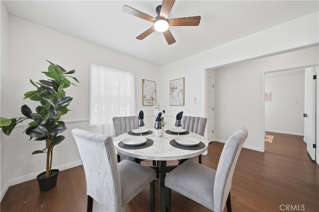 4646 Deeboyar Avenue Property Photo 3