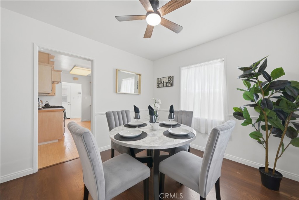 4646 Deeboyar Avenue Property Photo 6
