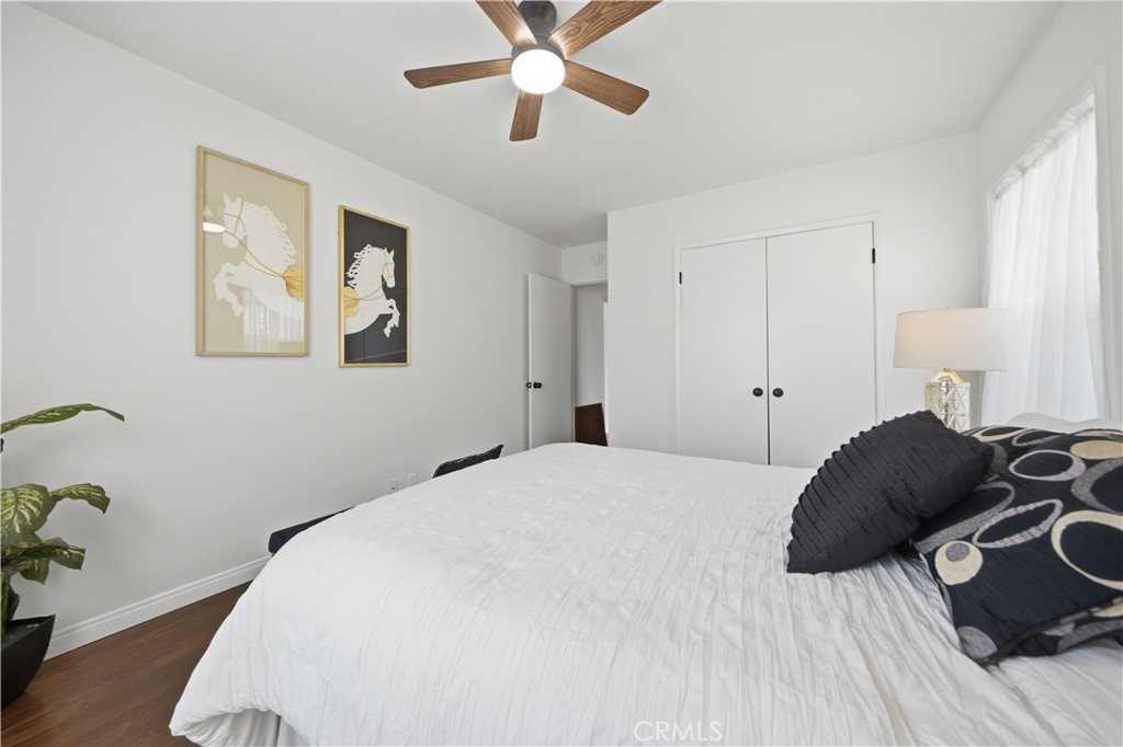 4646 Deeboyar Avenue Property Photo 12