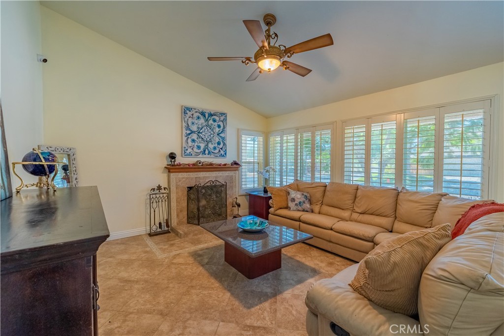 7125 E Randall Avenue Property Photo 11