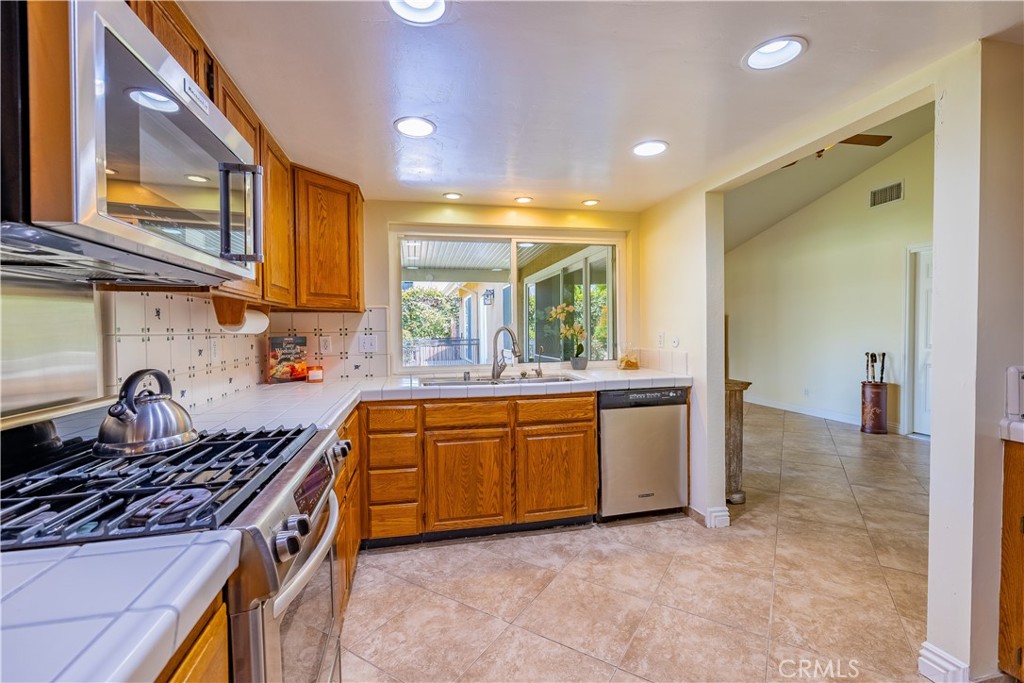 7125 E Randall Avenue Property Photo 18