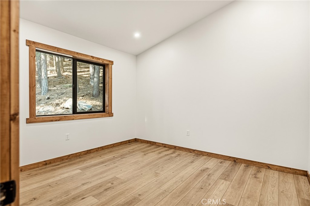 26325 Jacqueline Rd Property Photo 16