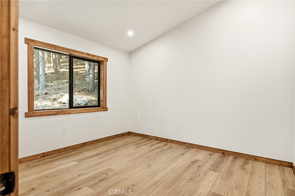 26325 Jacqueline Rd Property Photo 16