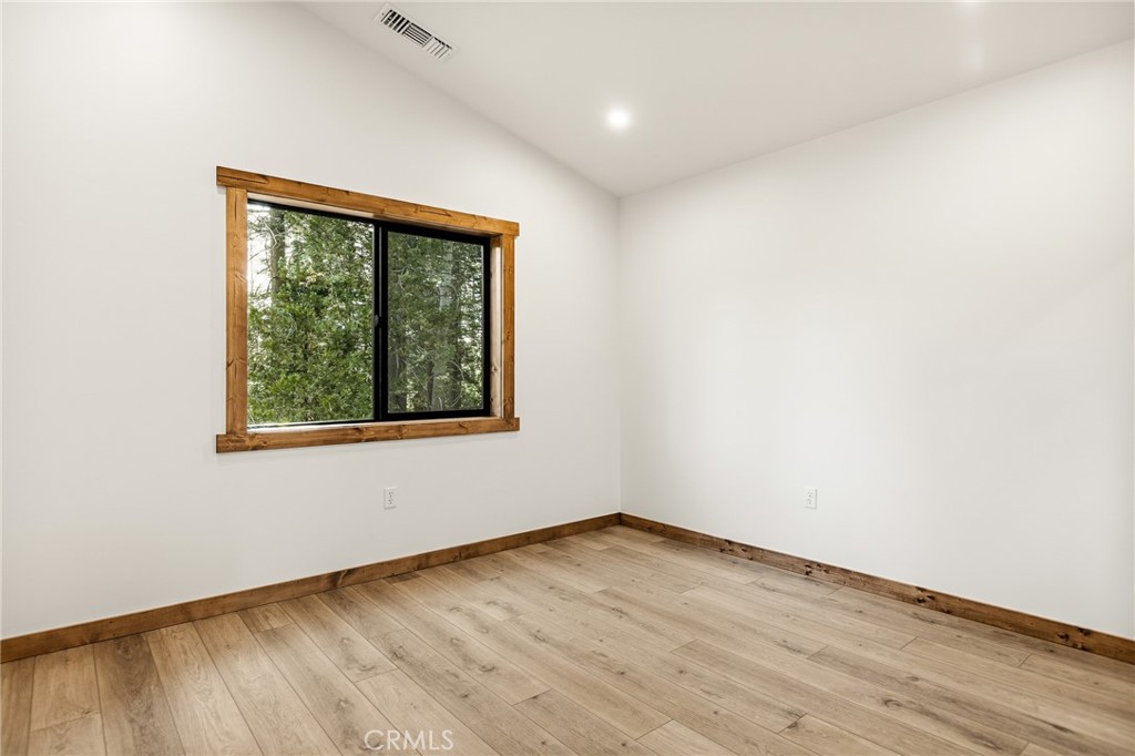 26325 Jacqueline Rd Property Photo 17
