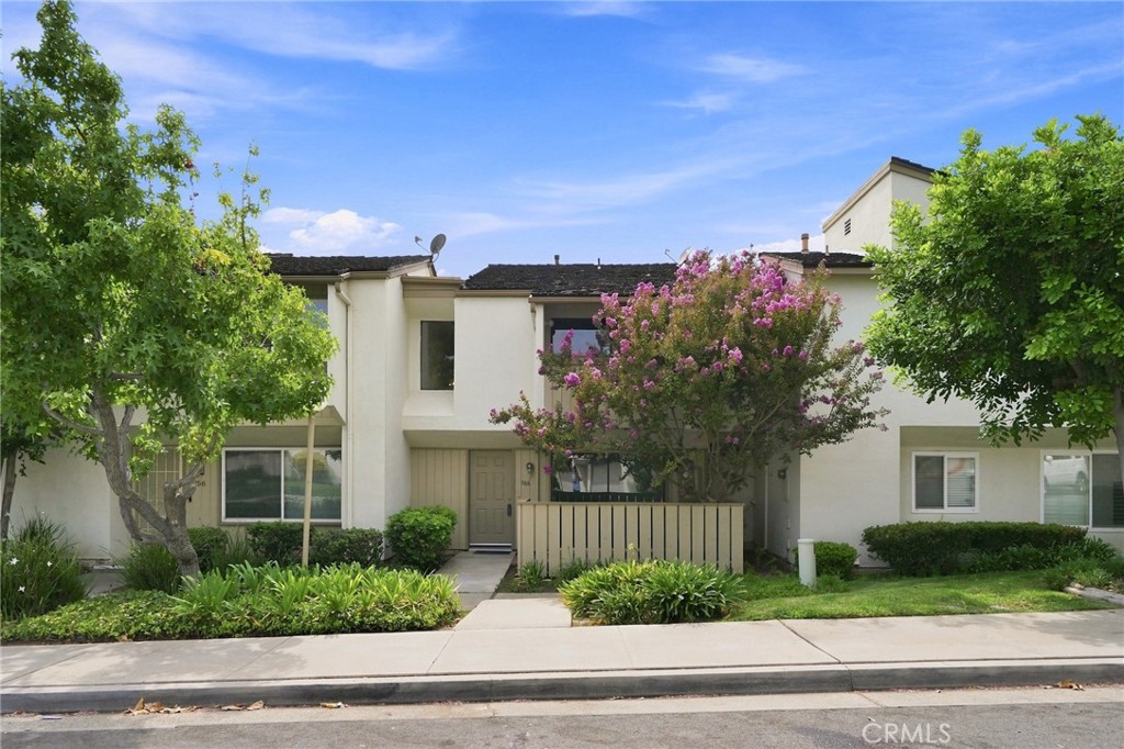 766 Cactus Court Property Photo 2
