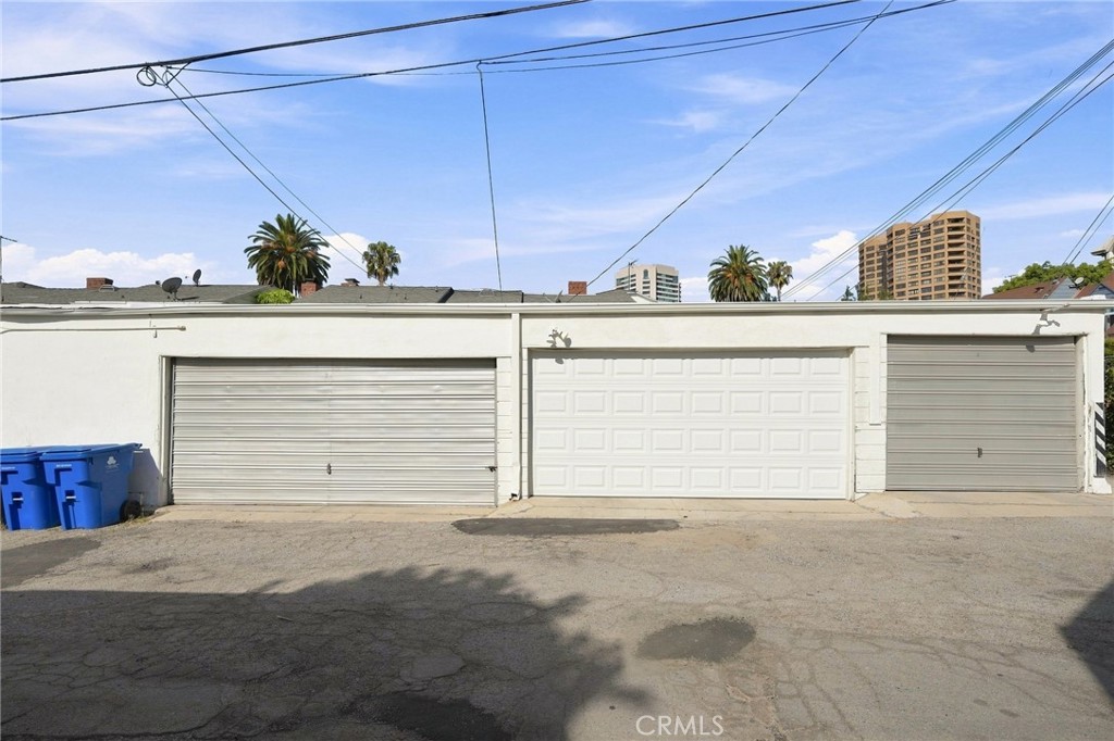 1280 S Beverly Glen Property Photo 23
