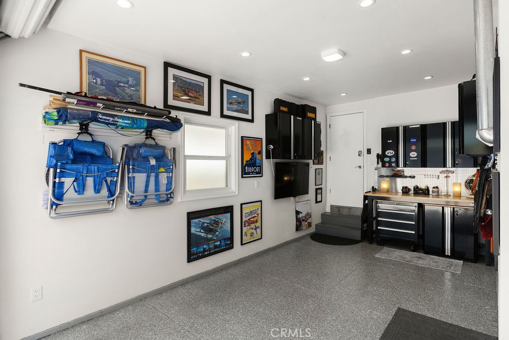157 Pomona Property Photo 34