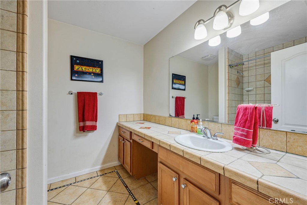 18166 Bangor Property Photo 30
