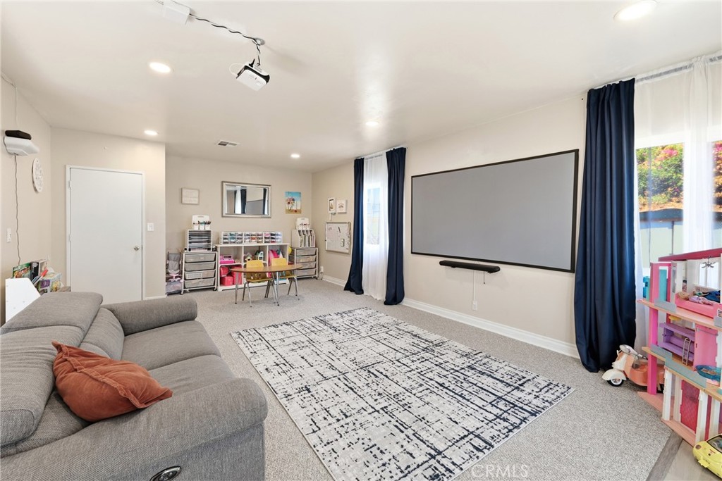 4201 W Oak Property Photo 14