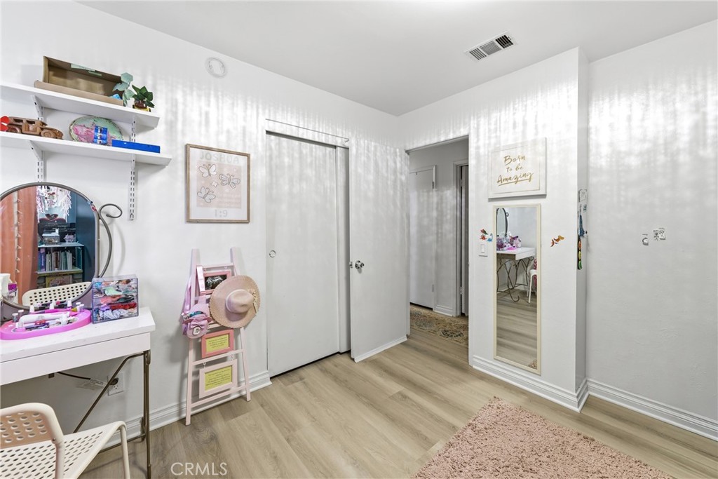 4201 W Oak Property Photo 22