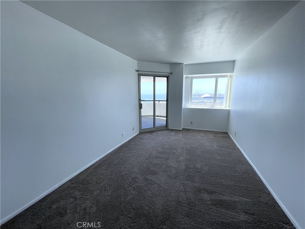 525 E Seaside 1806 Property Photo 12