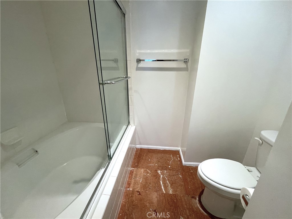 525 E Seaside 1806 Property Photo 15