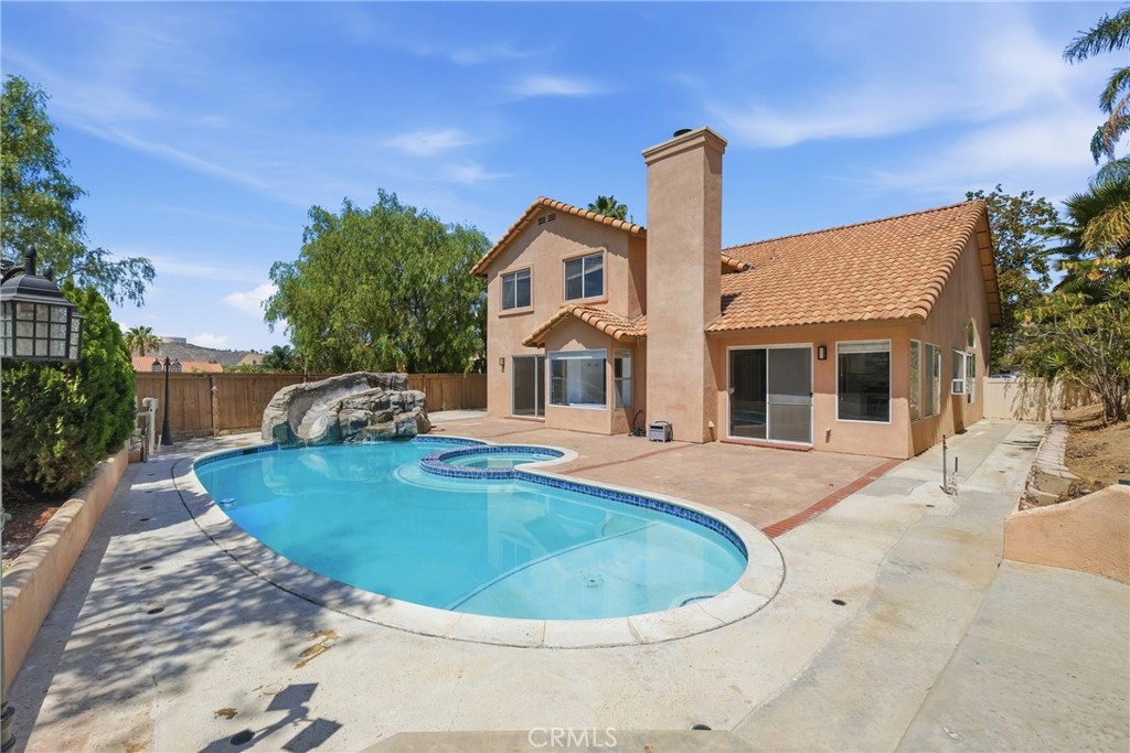 2482 Steven Drive Property Photo 2
