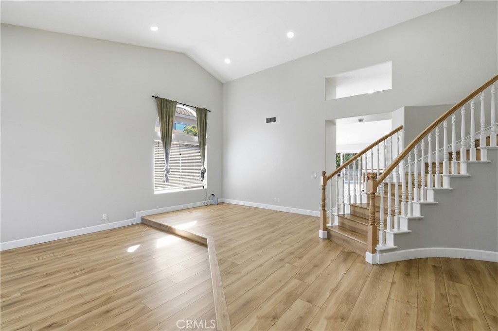 2482 Steven Drive Property Photo 5