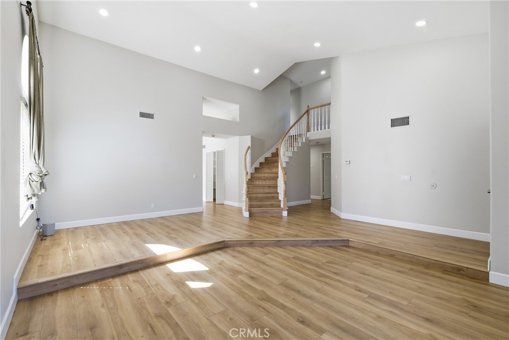 2482 Steven Drive Property Photo 6