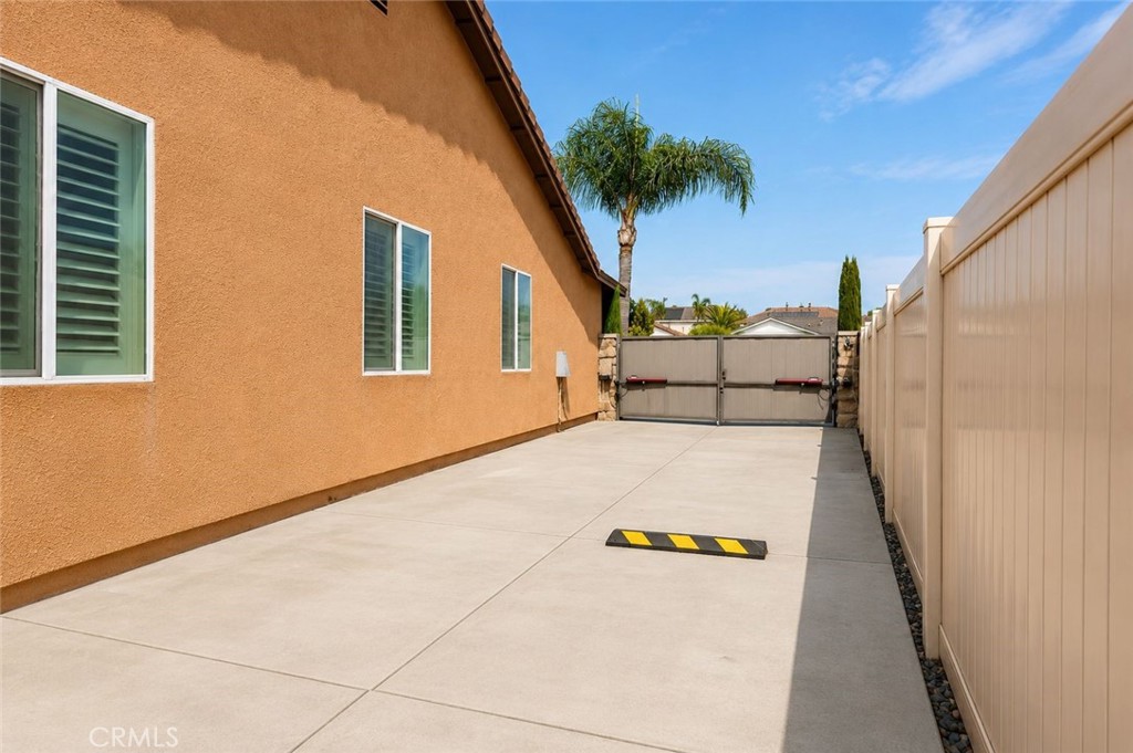 14862 Burrows Property Photo 32