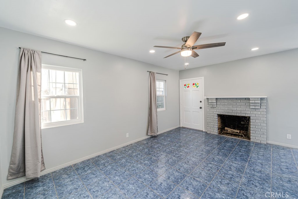 240 E South Property Photo 9