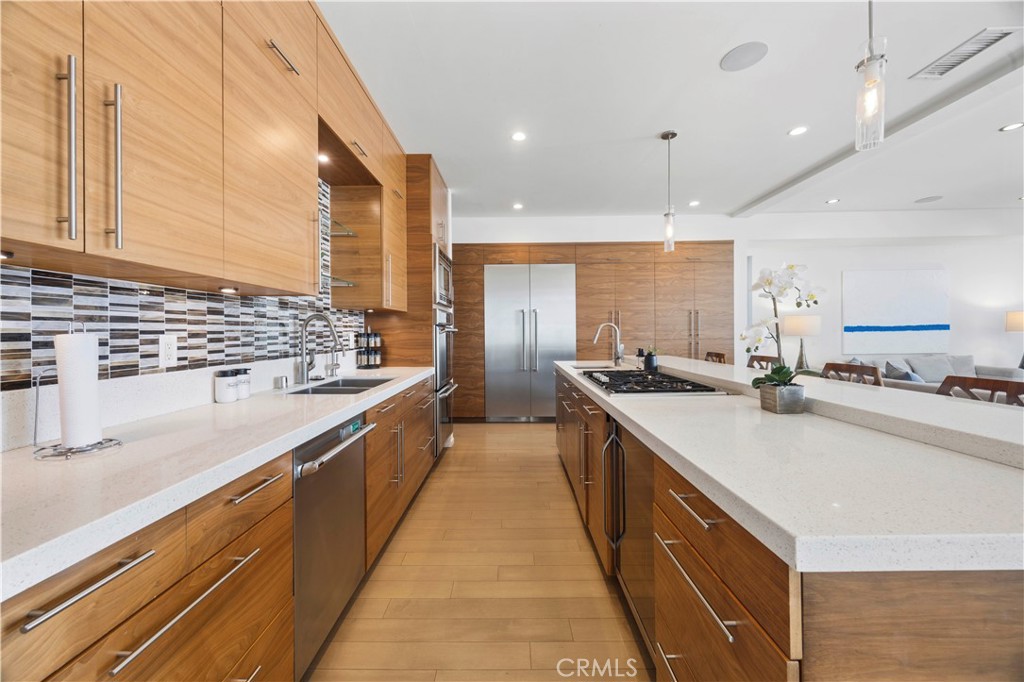 5277 E Ocean Property Photo 7