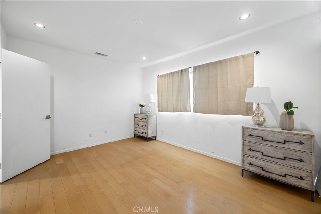 5277 E Ocean Property Photo 20