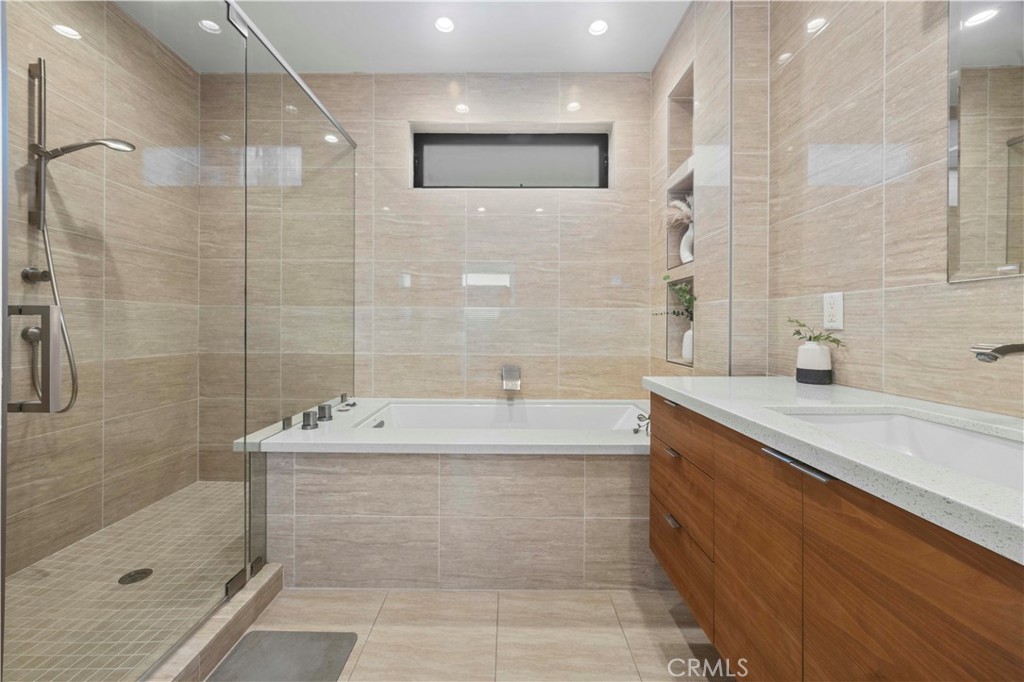 5277 E Ocean Property Photo 24