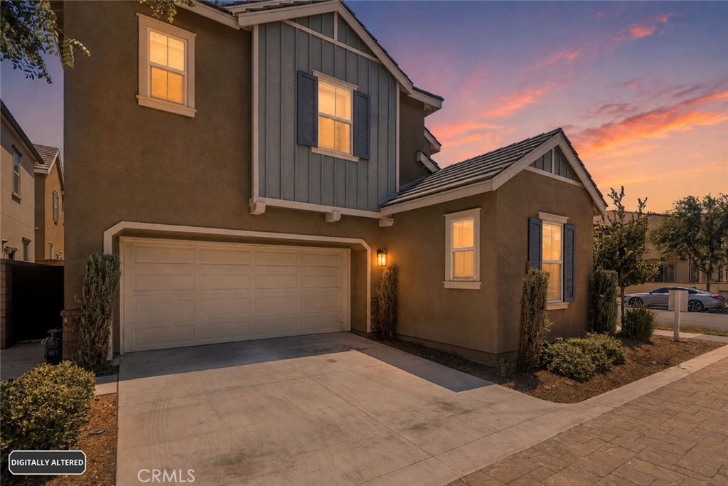 2811 E Kendall Property Photo 1