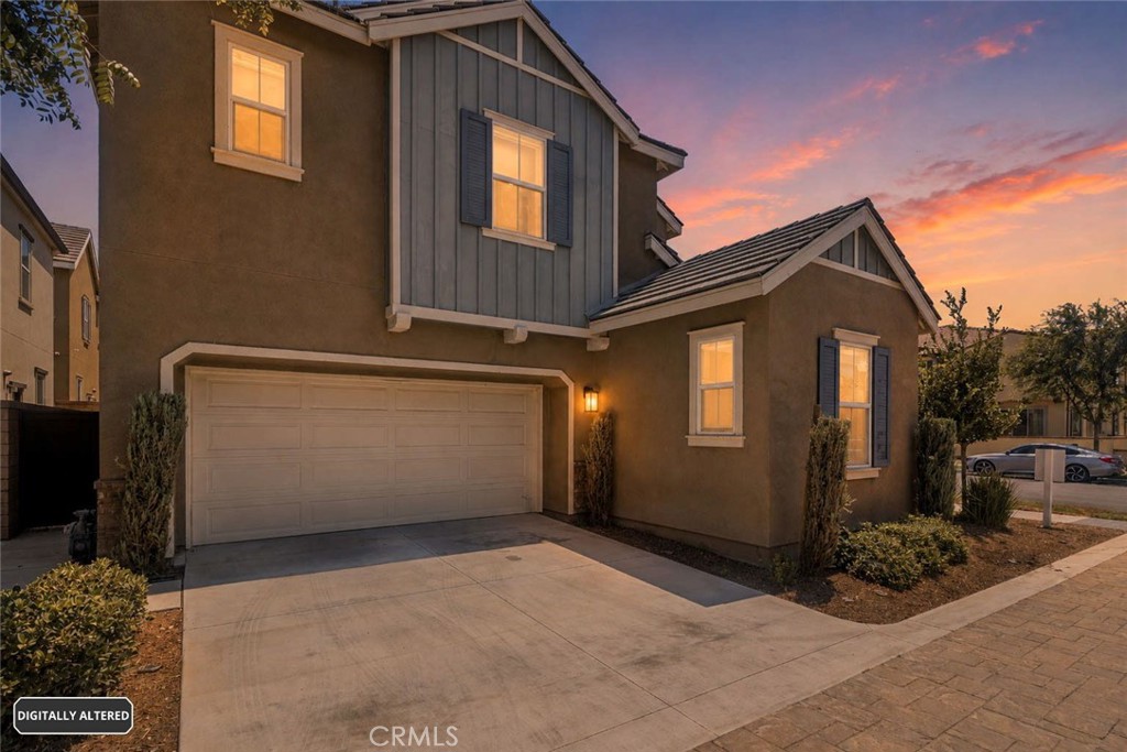 2811 E Kendall Property Photo 1