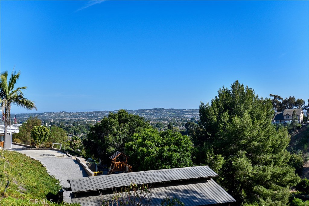 1553 Amate Property Photo 11
