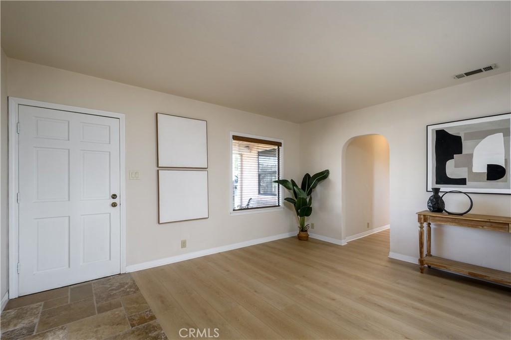 1553 Amate Property Photo 12