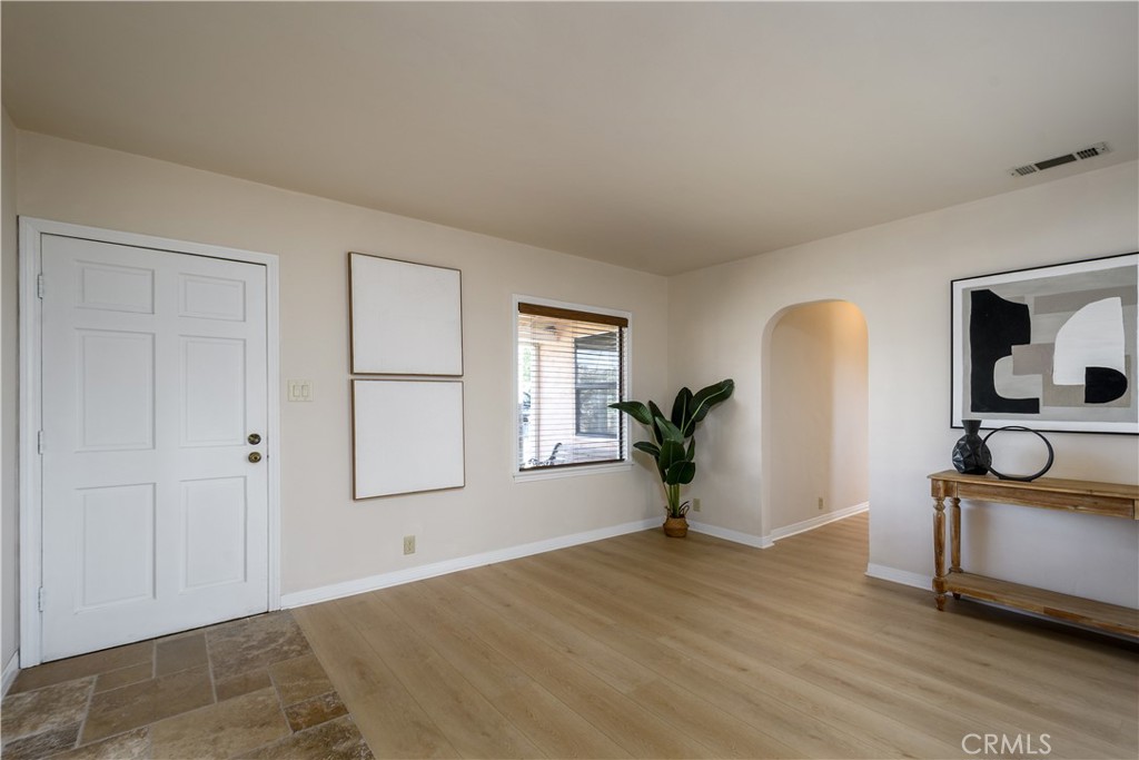 1553 Amate Property Photo 12