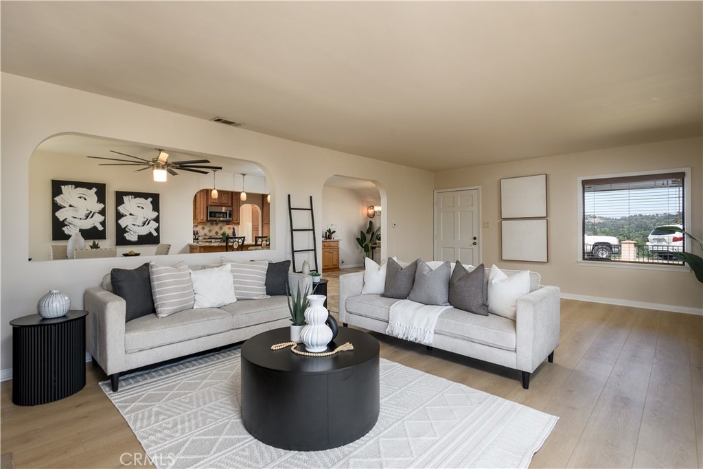 1553 Amate Property Photo 15
