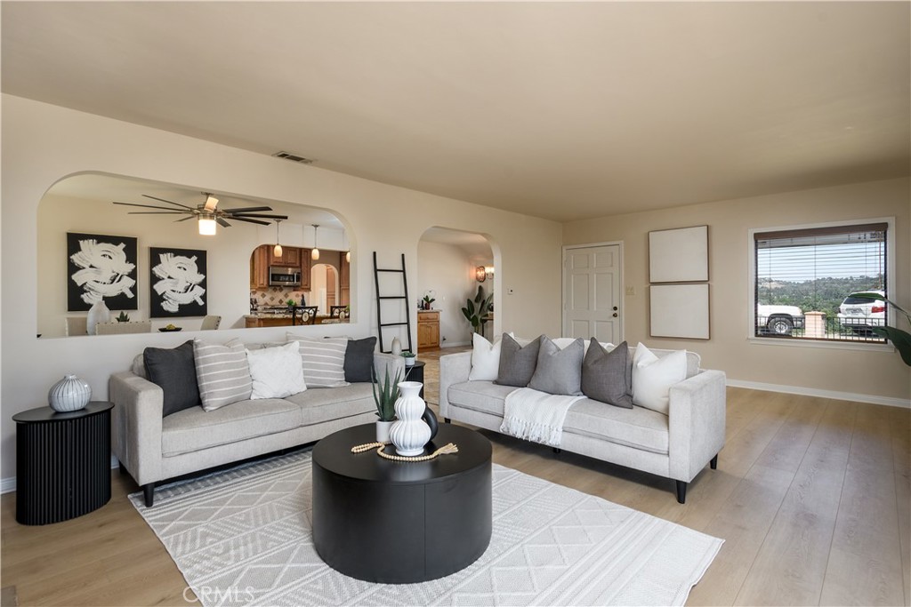 1553 Amate Property Photo 15