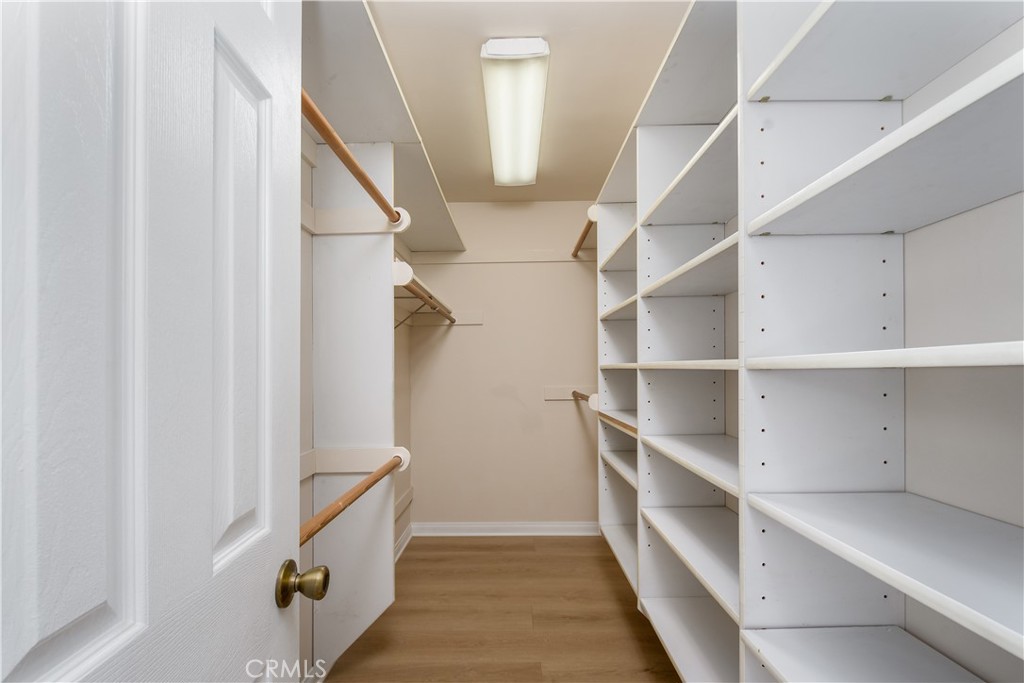 1553 Amate Property Photo 32