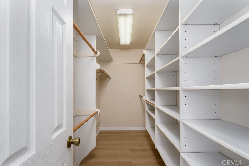 1553 Amate Property Photo 32