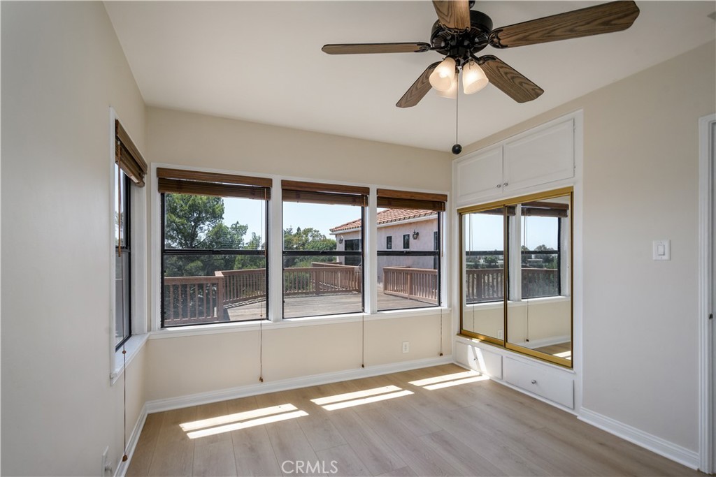 1553 Amate Property Photo 37