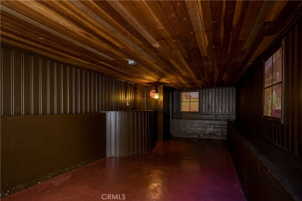 1553 Amate Property Photo 41