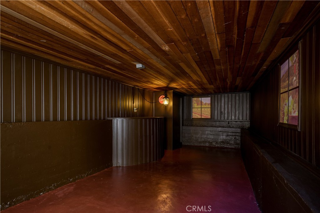 1553 Amate Property Photo 41