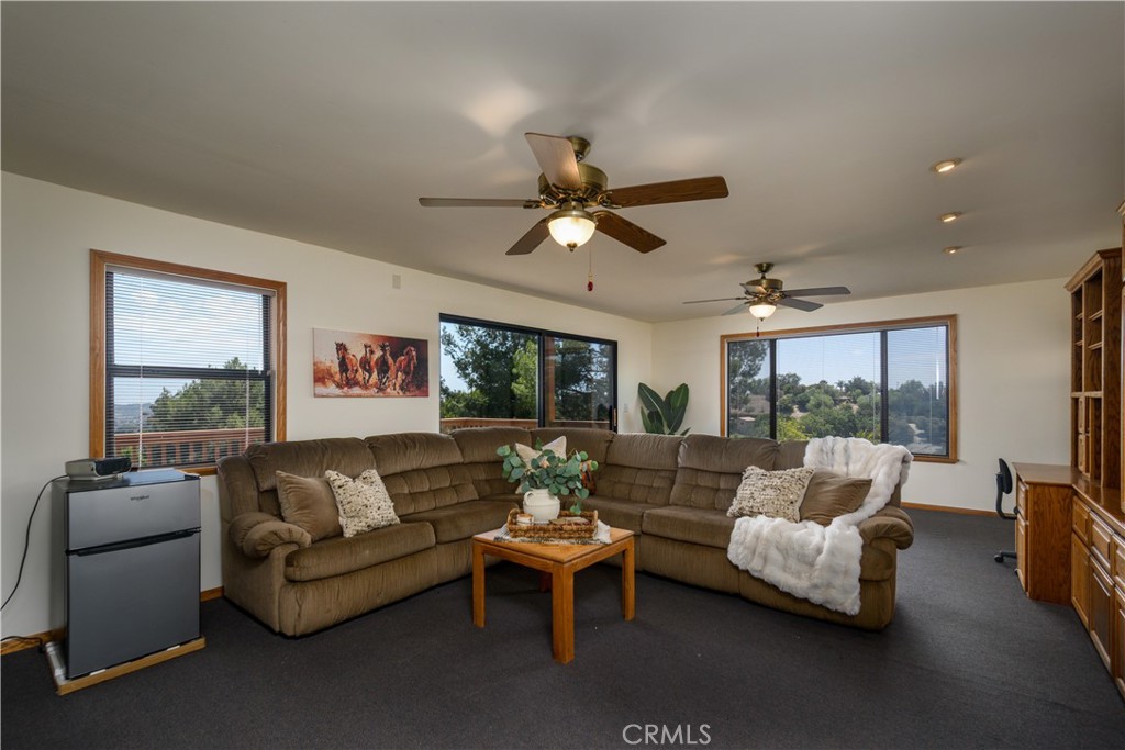 1553 Amate Property Photo 42