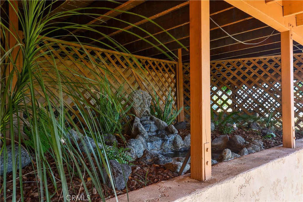 1553 Amate Property Photo 46