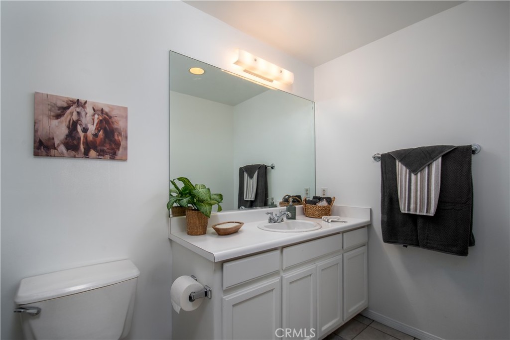 1553 Amate Property Photo 47