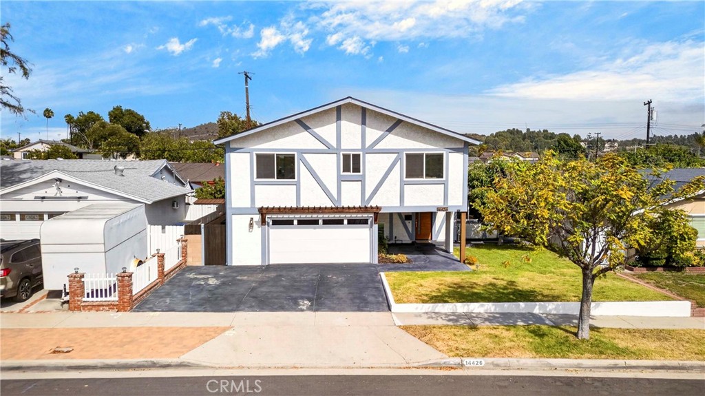 14426 Ermita Avenue Property Photo 4